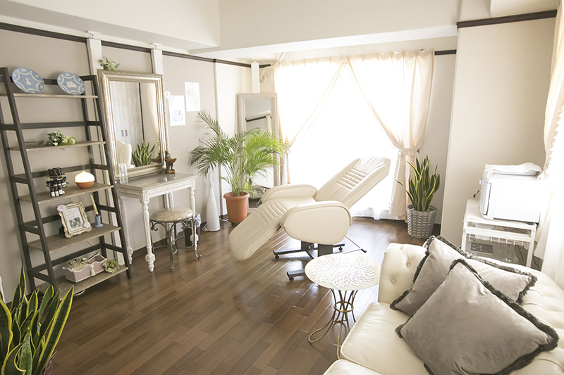 Private salon アキ