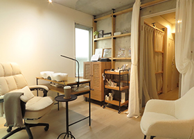 & Hinna(アンドヒンナ 不動前)